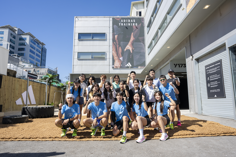 연휴내내 성수동 장악 '아디다스 그라운드 성수' 화제 3490-Image